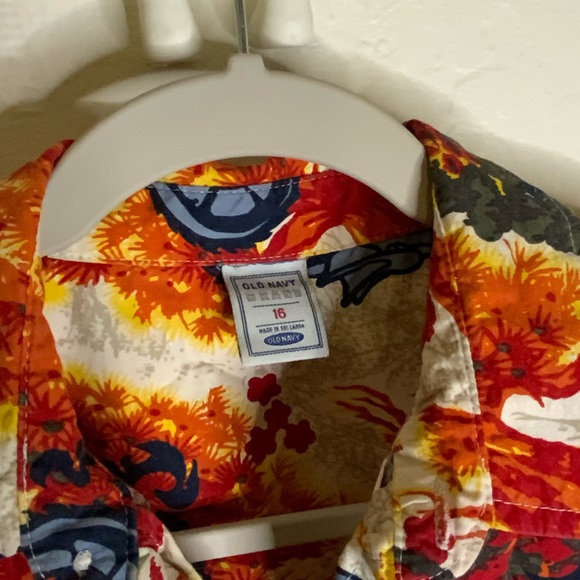 OLD NAVY Crop button up - Picture 4 of 5